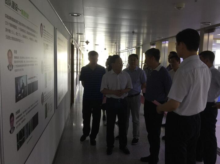 調(diào)研中國(guó)(壽光)蔬菜種業(yè)科技創(chuàng)新孵化器 對(duì)標(biāo)國(guó)家高新區(qū) 壽光啟動(dòng)新舊動(dòng)能轉(zhuǎn)換新引擎