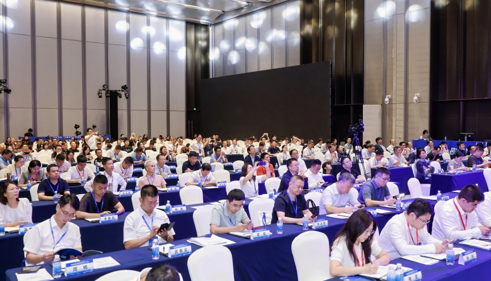 我院受邀參加2025先進制造業集群發展大會,與50人論壇專家共話世界級集群新未來